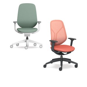 Modular task chair se:kit by Sedus with gray mesh back in an open-plan office