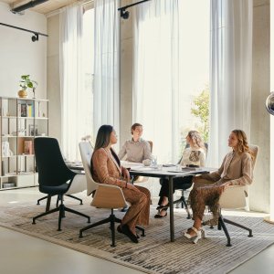 Conference chair se:mission by Sedus with a mid backrest