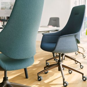 High backrest MI-203 on the se:mission executive chair