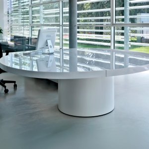 Aluminum joint on the Asymmetrical Meeting top where the cables exit