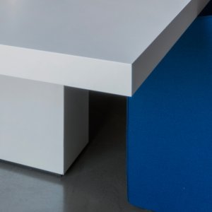 Conference table Asymmetrical Meeting veneered in Canaletto walnut