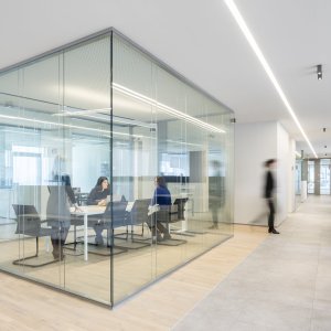Fabric-covered W80 panels in an executive meeting room