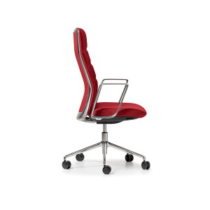Light five-star base in polished aluminum on That’s it Executive