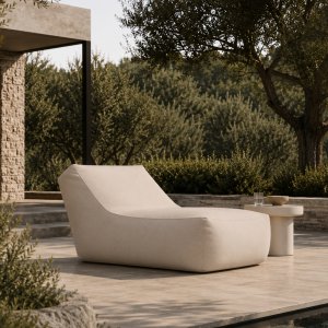 Lounge with Zoe seating and Blog tables