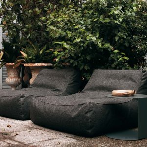 Zoe chaise longue