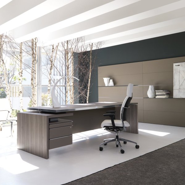 IVM Office HITO modern executive desk in a U.S. corner office
